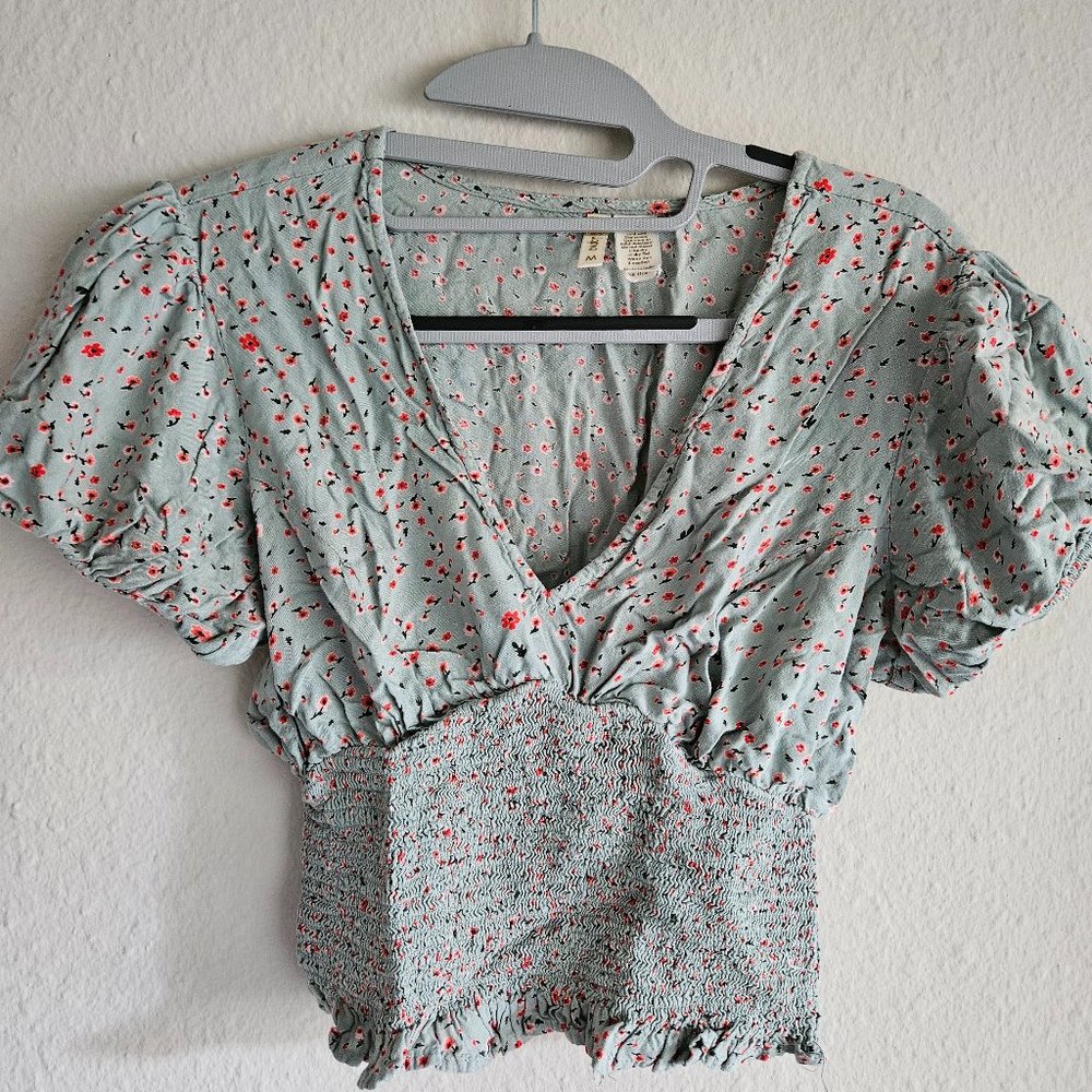 Cherry Blossom Floral Printed Vneck Crop Top Tee Tshirt Blouse Women's Medium M